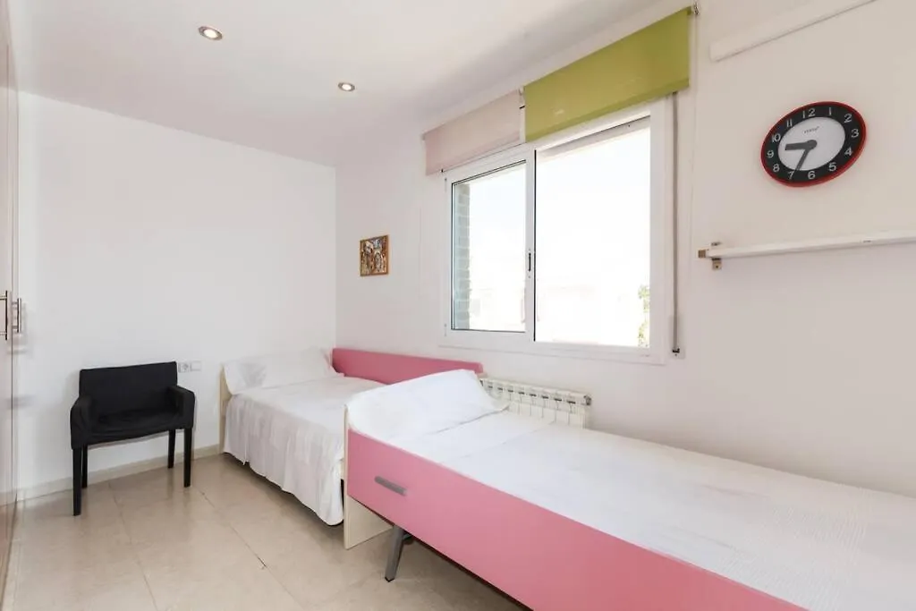 Villa Wine Experience Cambrils - Wine, Art & Games