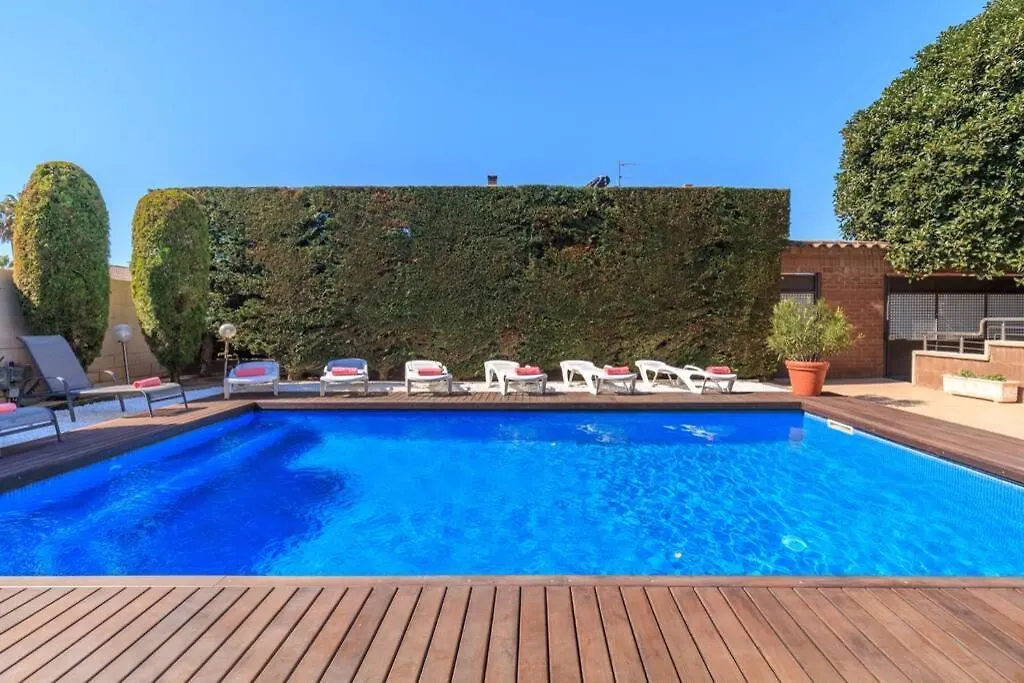 Villa Wine Experience Cambrils - Wine, Art & Games Spain